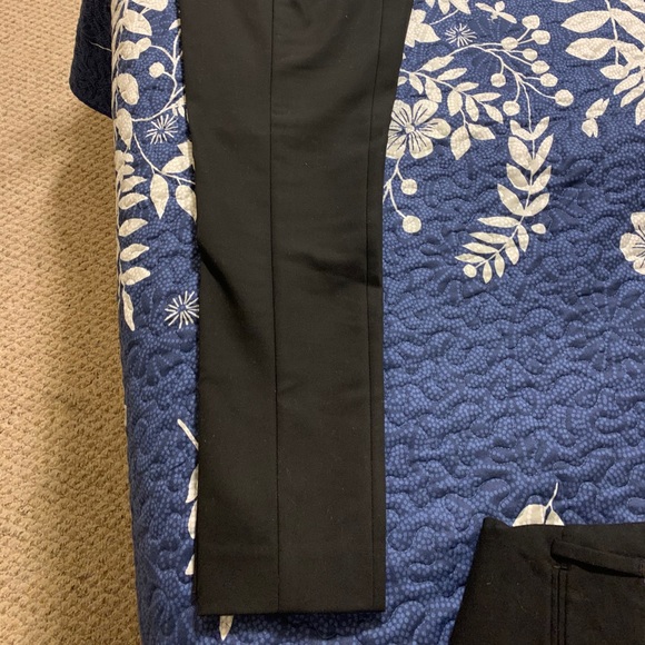 Ann Taylor Loft Capris - Picture 7 of 8